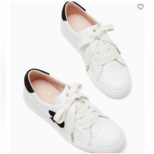 Kate Spade. Fez sneakers.